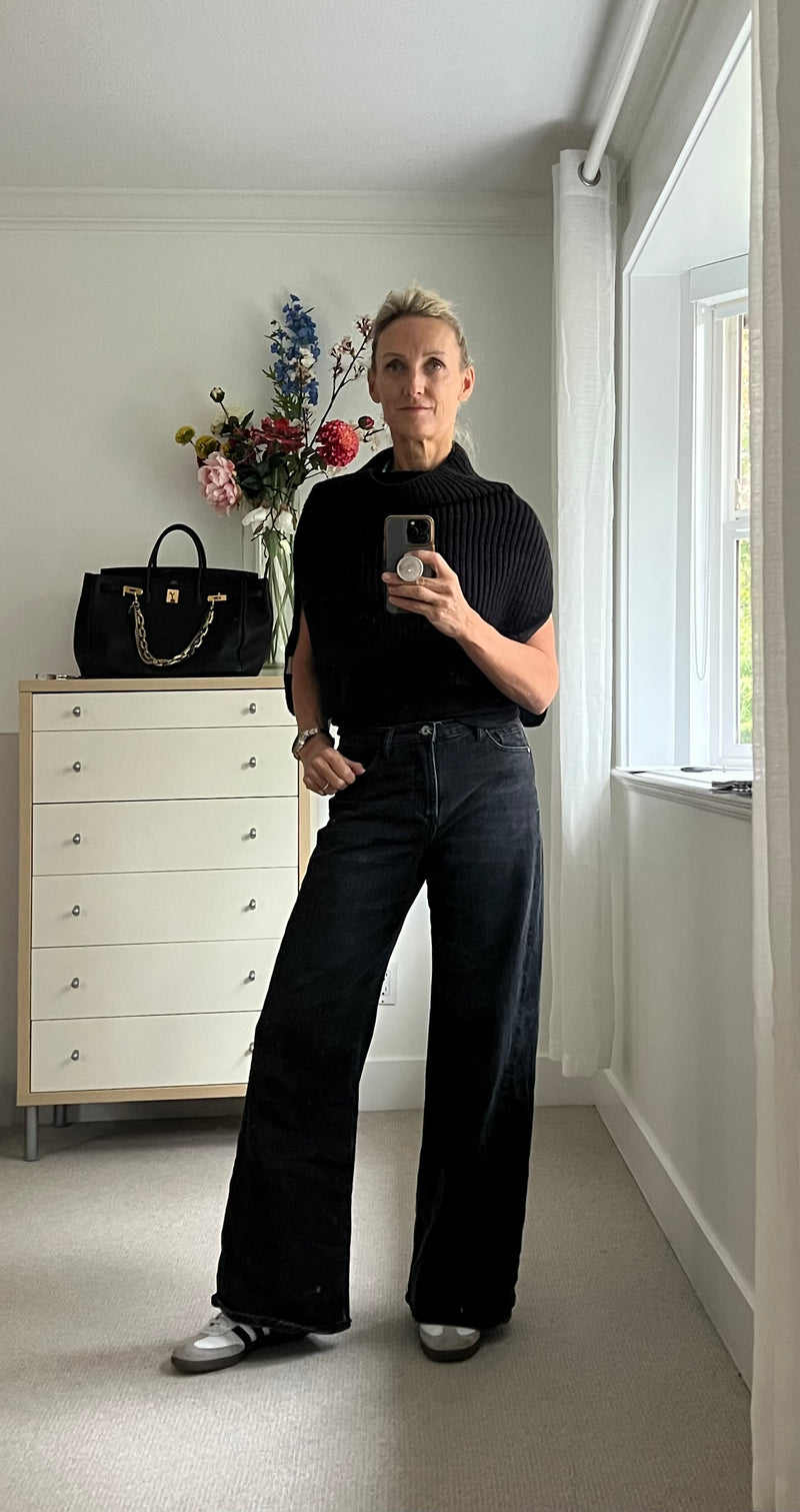 The Perfect Shrug | Four Colours