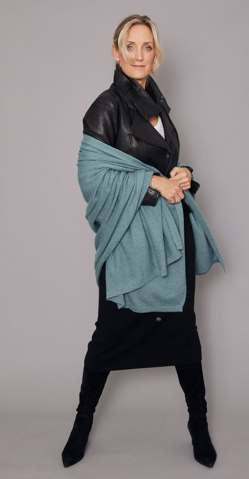 Turquoise Blue Cashmere Blanket Travel Wrap | Mineral