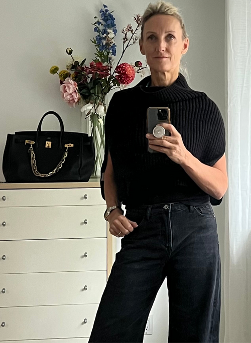 The Perfect Shrug | Four Colours