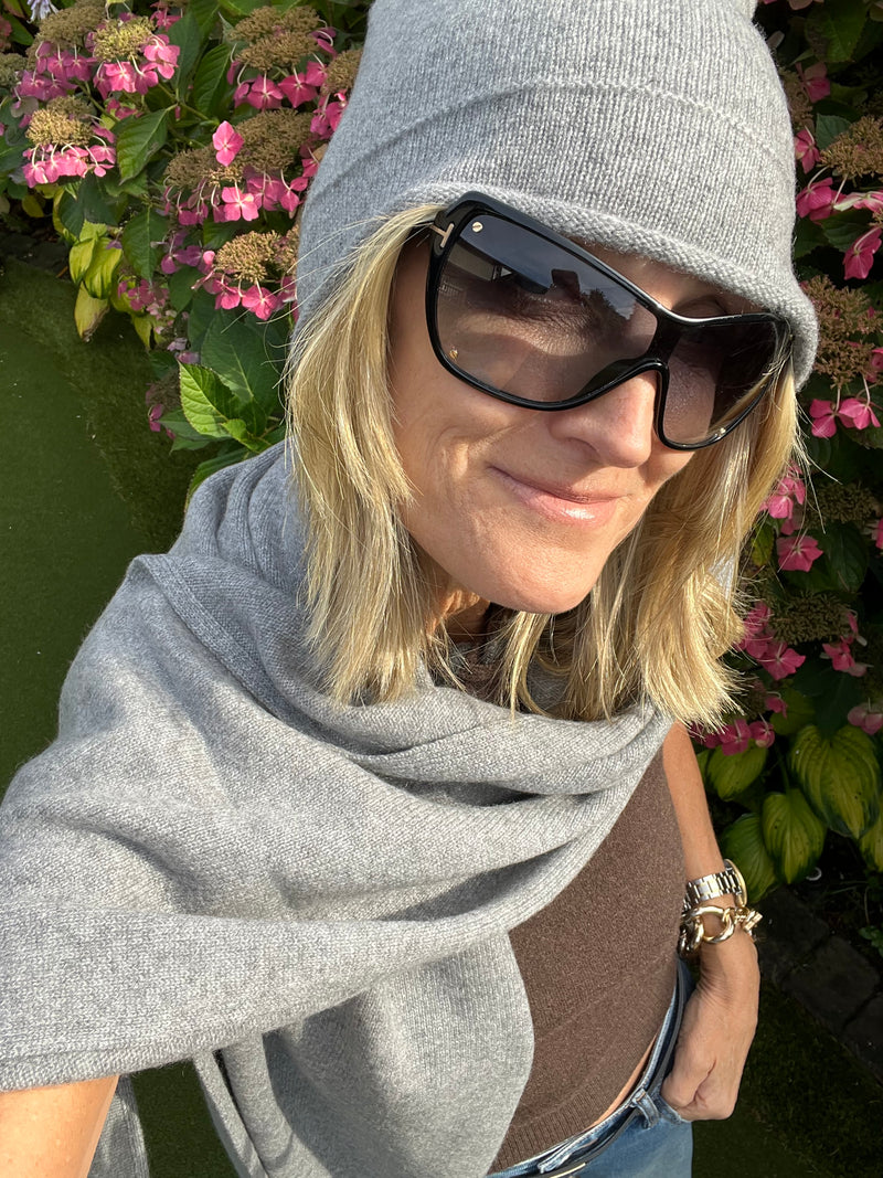 Cashmere Toque + Scarf Set | Taia