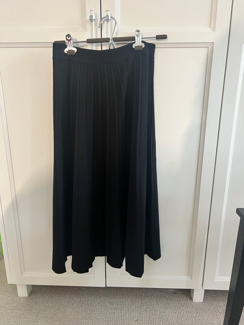 Black Knit Skirt
