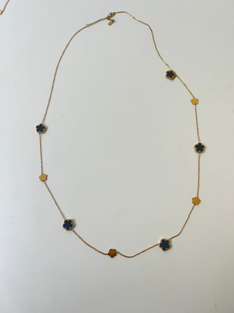 Five Leaf Clover Necklace | Vana
