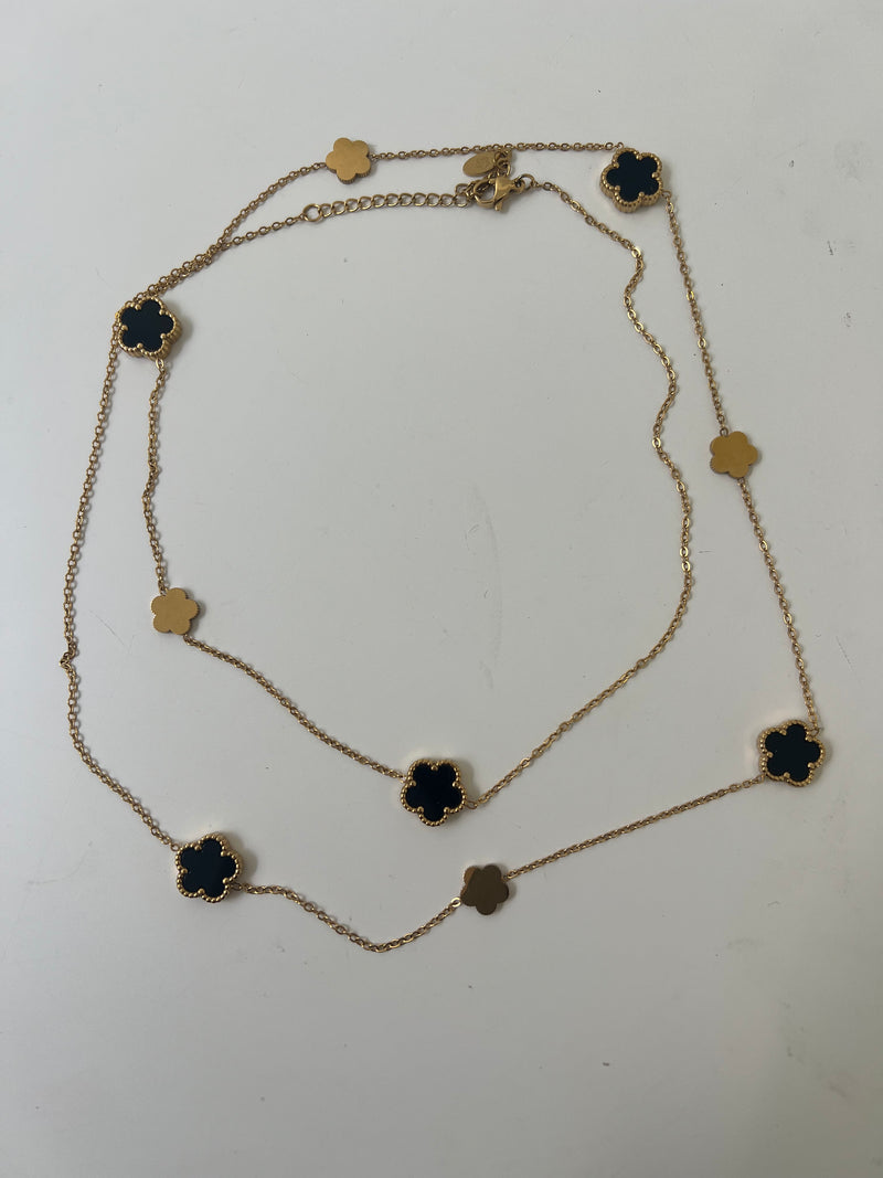 Five Leaf Clover Necklace | Vana