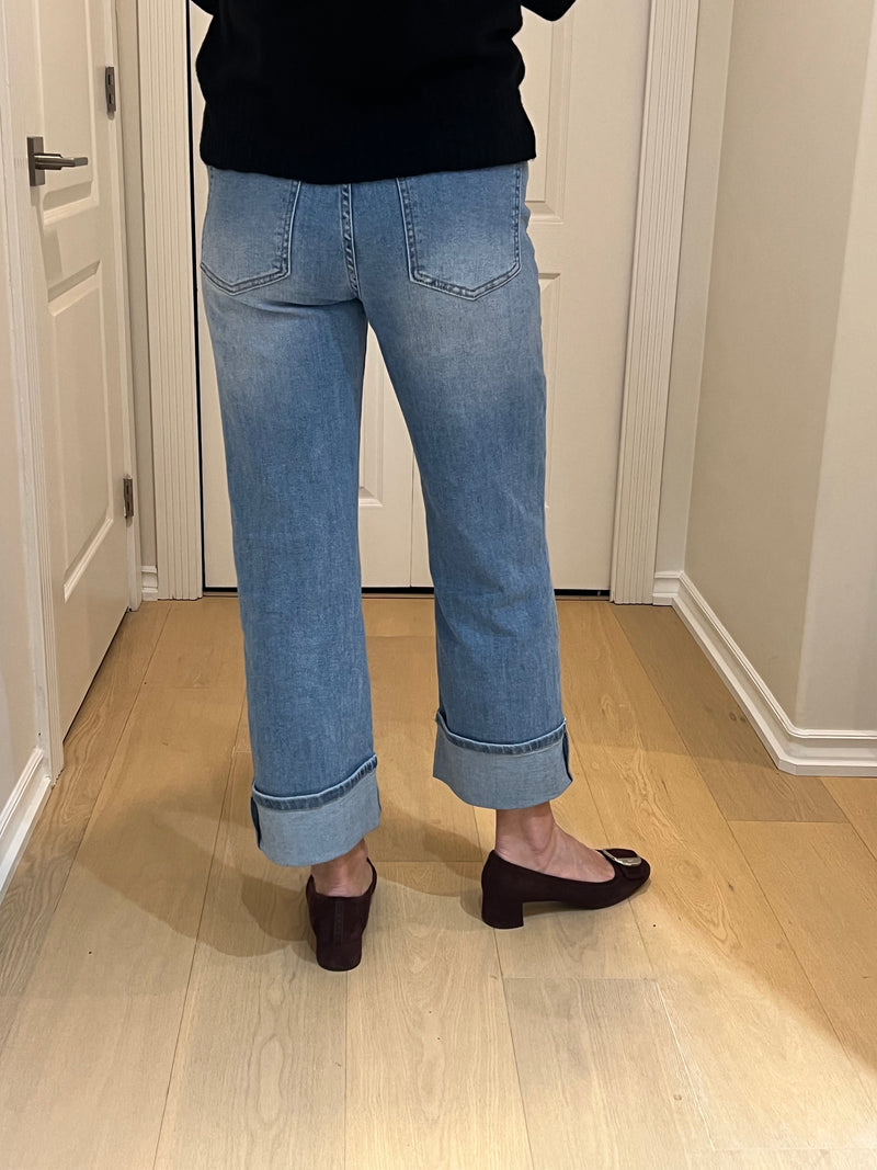 Cuffed Jeans | Light Wash