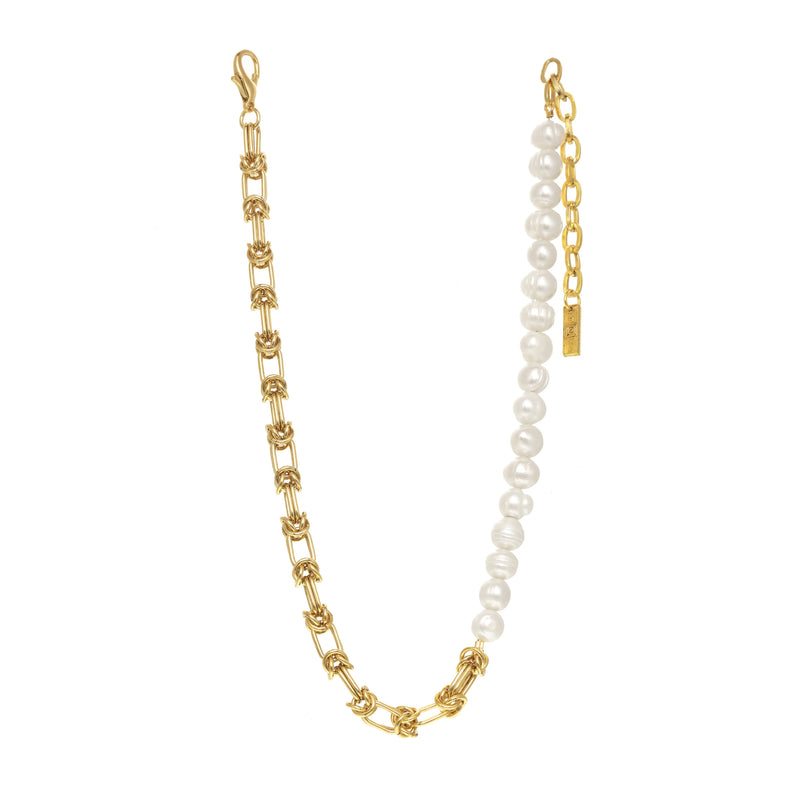 Gold and Pearl Necklace | Garcia