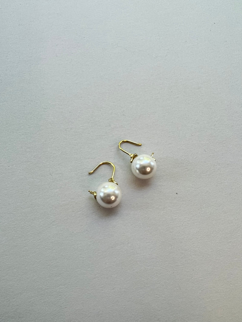 Pearl Drop Earrings | Tuka  hi