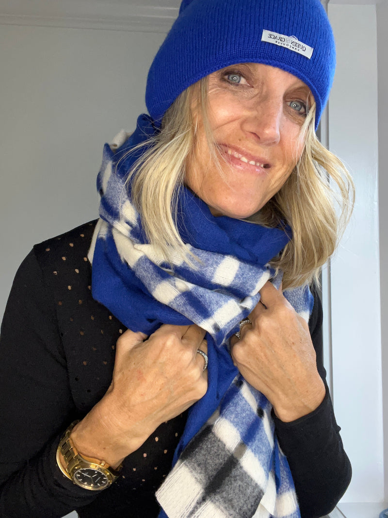 Italian Ladies Cut Out Scarf