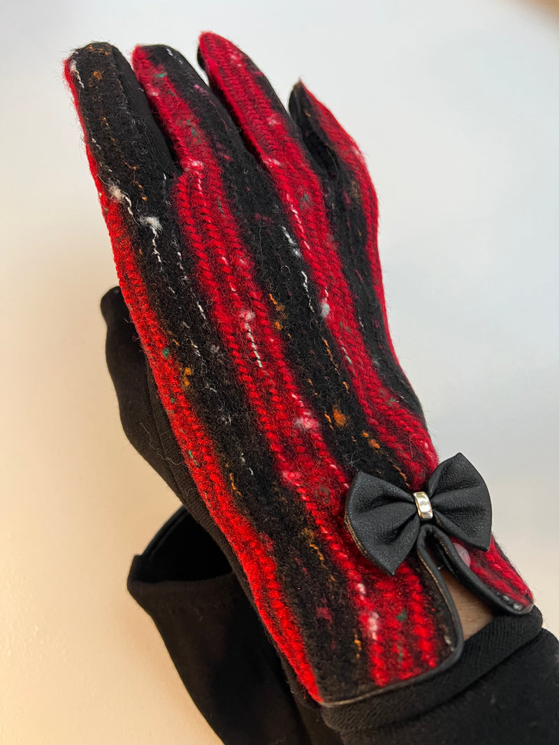 Ladies Gloves | Red Stripe